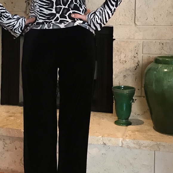 _______SOLD______—BLACK VELOUR XS SLACKS Long - Picture 14 of 15